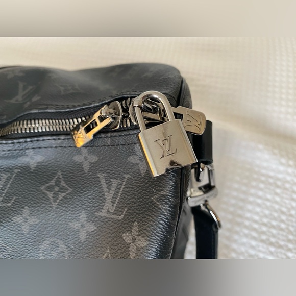 Louis Vuitton Keepall 55 Monogram Eclipse Duffel Bag - Picture 3 of 8